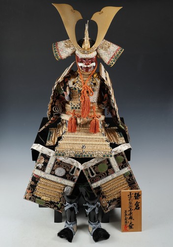Bambola armatura samurai
