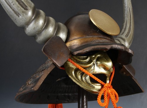 Elmetto samurai giapponese